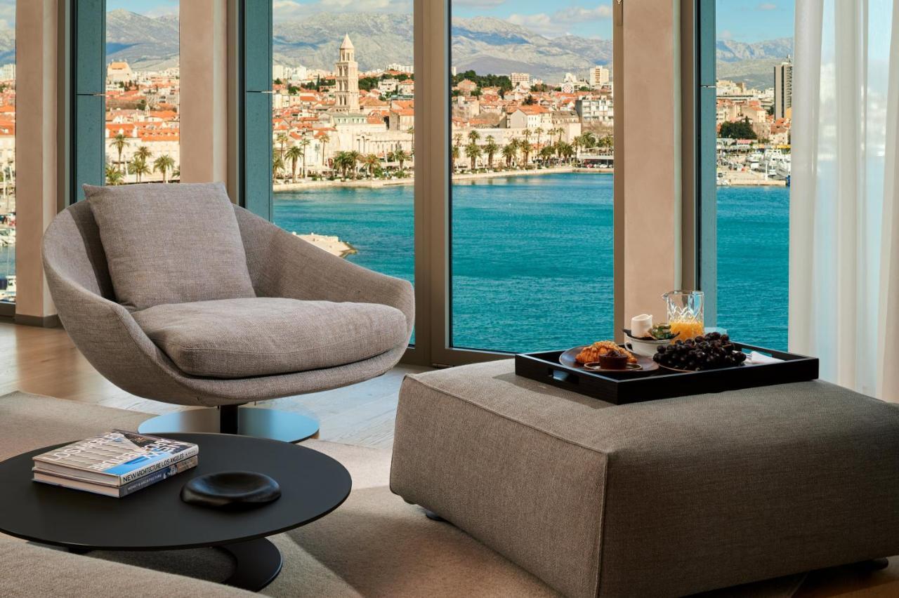 Hotel Ambasador Split Bagian luar foto View from a suite